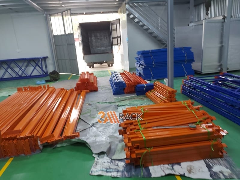 470c7c1b8f9a41c4188b1_26_04_2022 làm kệ sắt theo yêu cầu