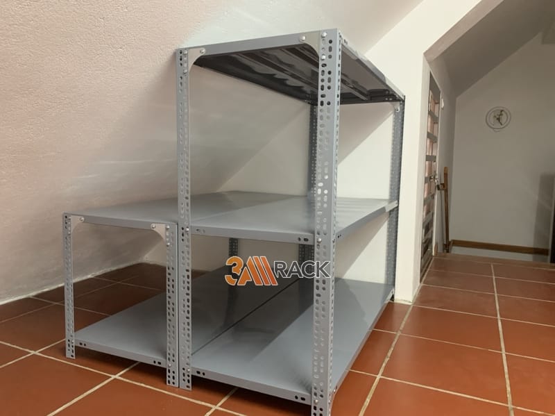 làm kệ sắt theo yêu cầu