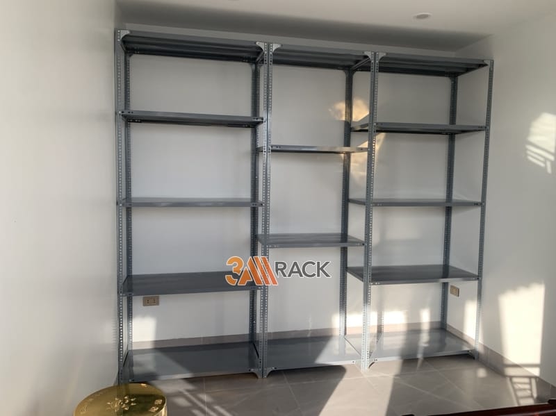 làm kệ sắt theo yêu cầu