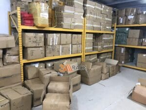 kệ trung tải màu vàng