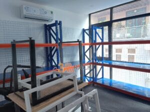 kệ đồ kho trường học