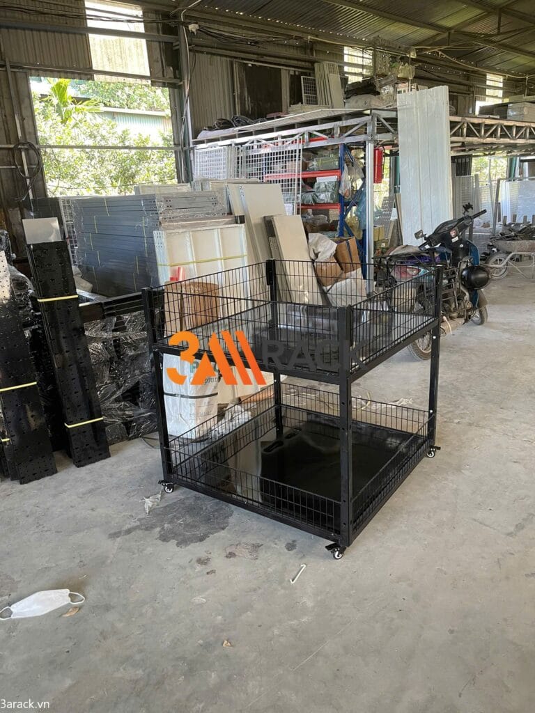 Ụ khuyến mại bằng sắt màu đen có rào chắn