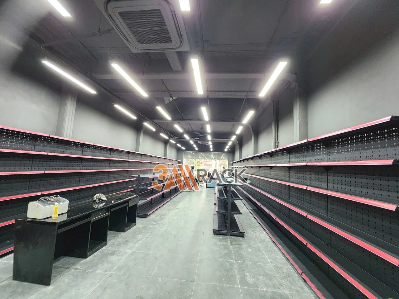 gia-ke-sieu-thi-den-mo (4) giá kệ siêu thị đen mờ