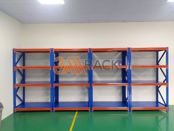 Kệ trung tải 300kg tại Thái Nguyên