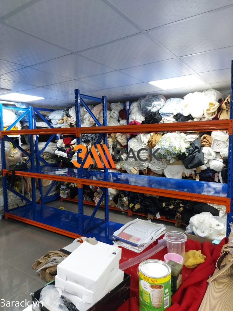 Mẫu kệ trung tải dùng phổ biến cho kho xưởng